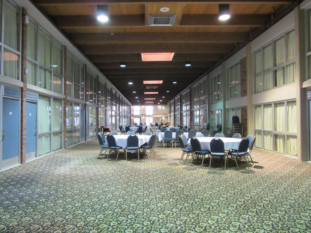 Atrium Hotel & Conference Center Hutchinson Exteriér fotografie
